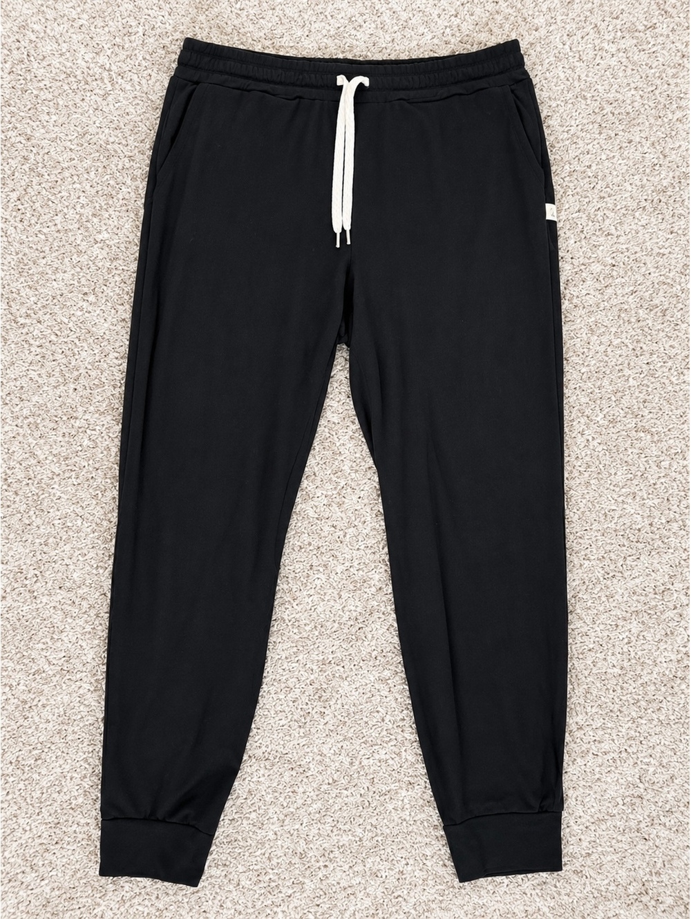 Vuori Performance Joggers Women’s M Heather Black DreamKnit